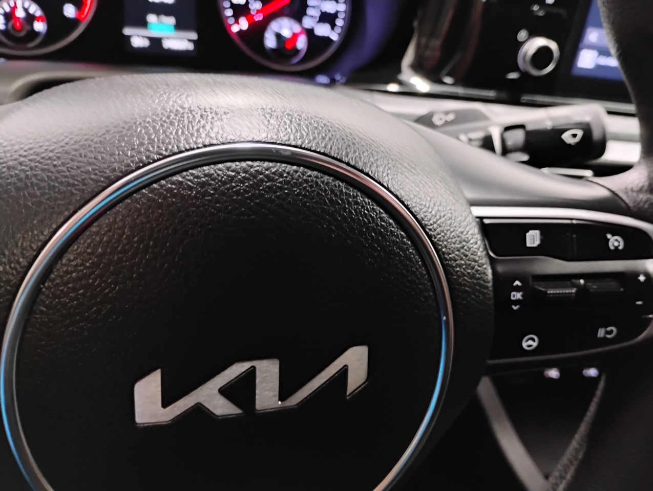 Kia K5 LXS 2023