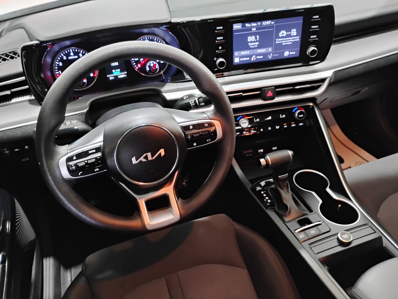 Kia K5 LXS 2023