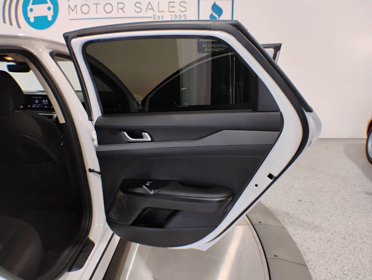 Kia K5 LXS 2023