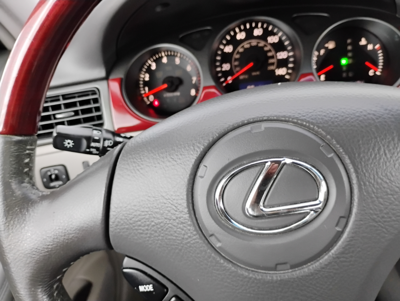 Lexus ES 330 Sedan 2004