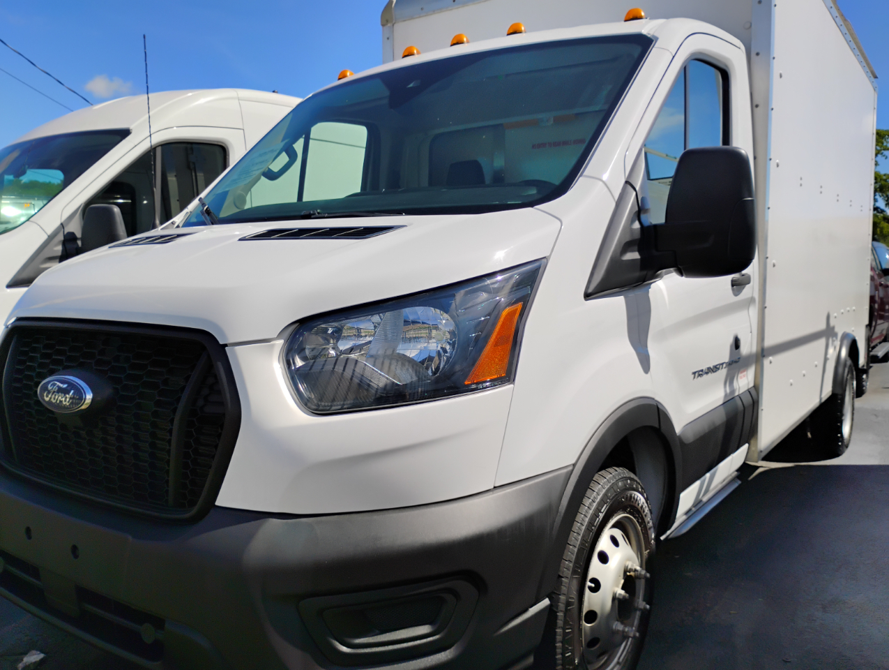 2022 Ford Transit photo 4