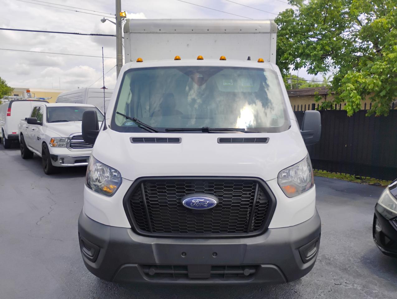 Ford Transit T-350 HD DRW 2022