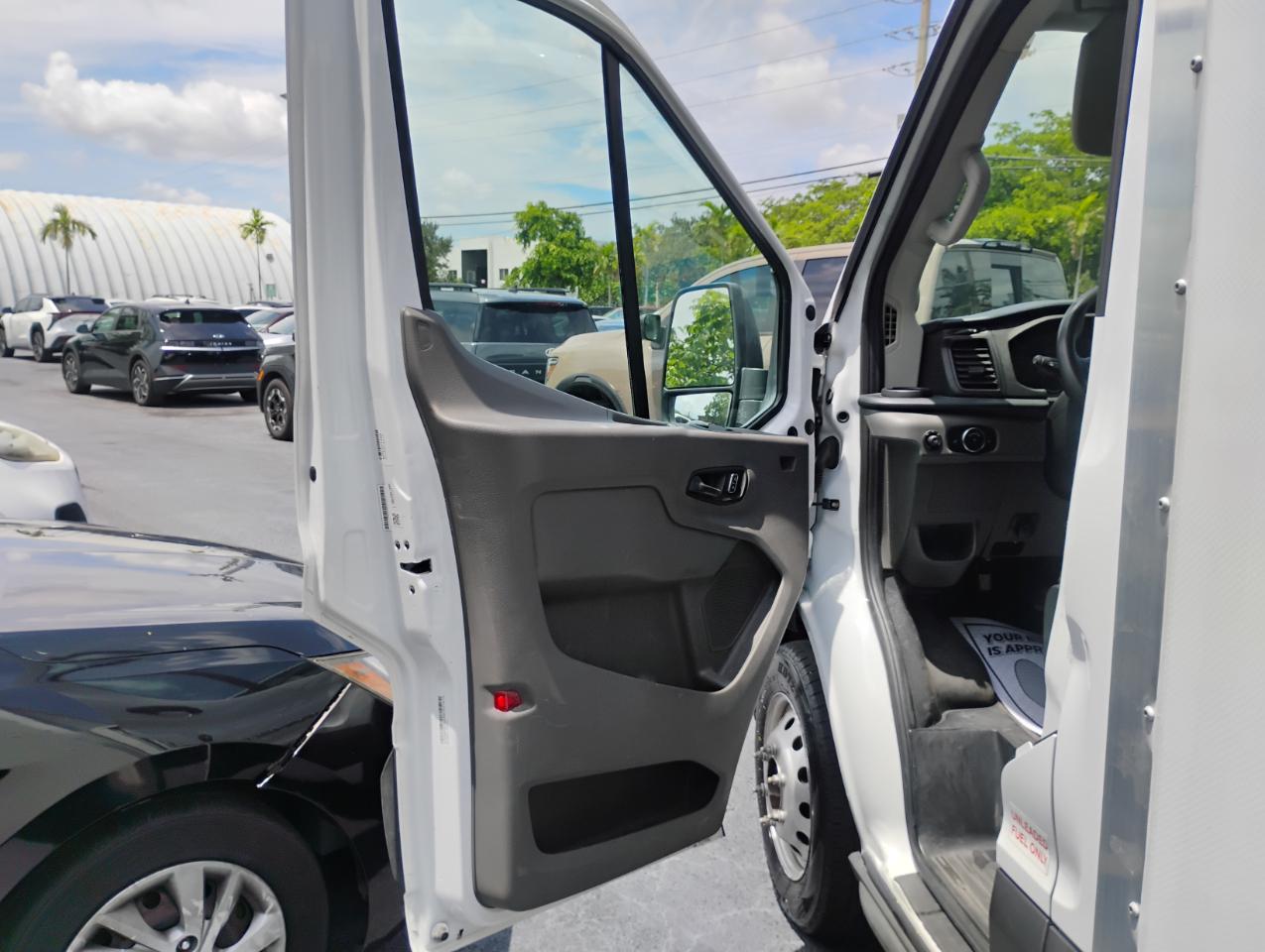 Ford Transit T-350 HD DRW 2022