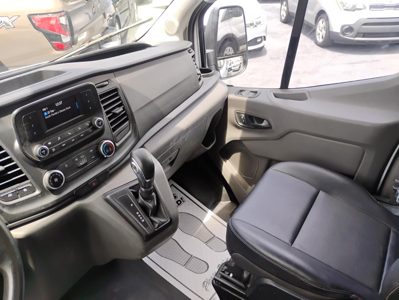 Ford Transit T-350 HD DRW 2022