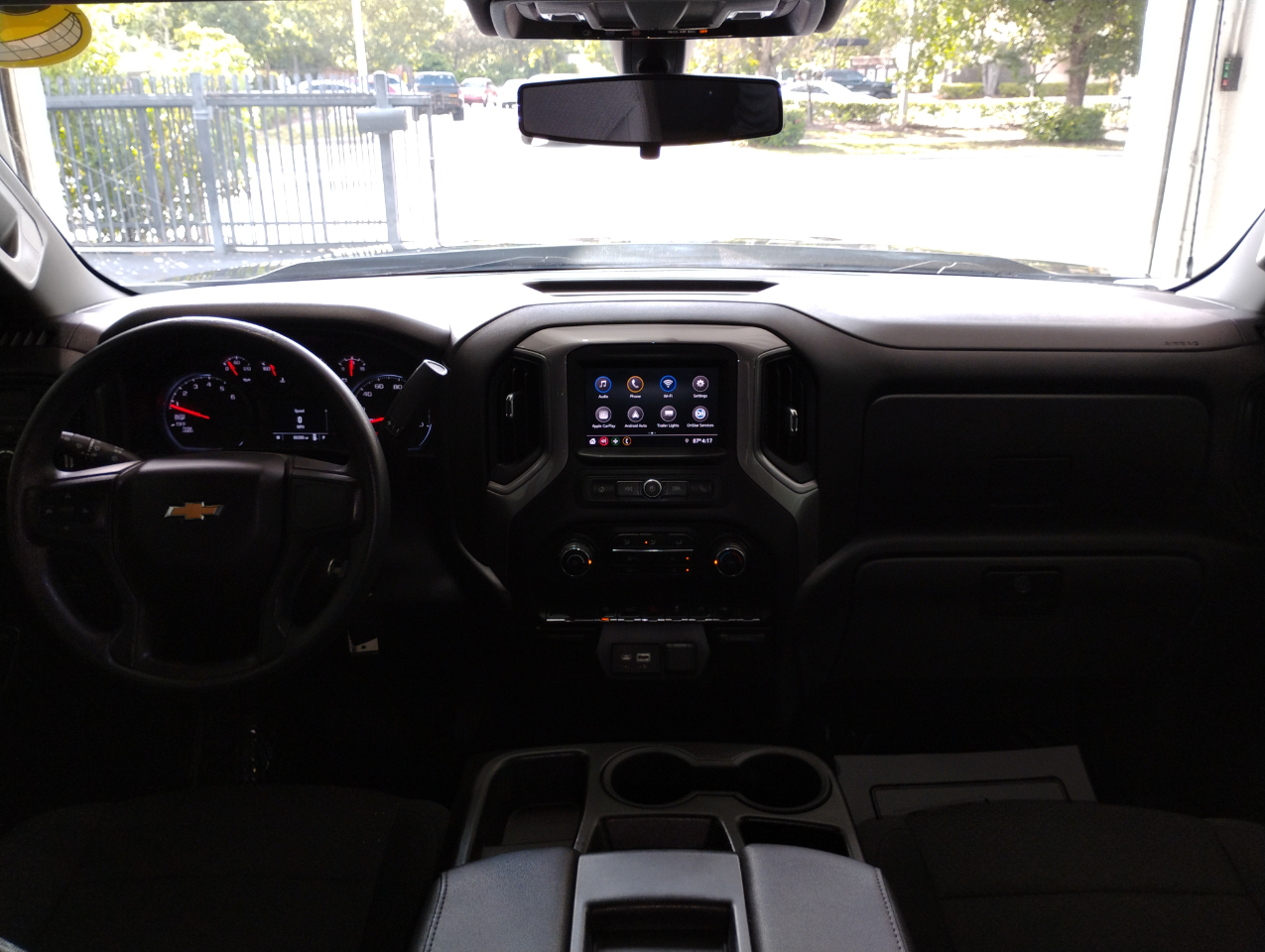 Chevrolet Silverado 1500 Custom Crew Cab Short Box 2WD 2021 Chevrolet Silverado 1500 Custom Crew Cab Short Box 2WD 2021