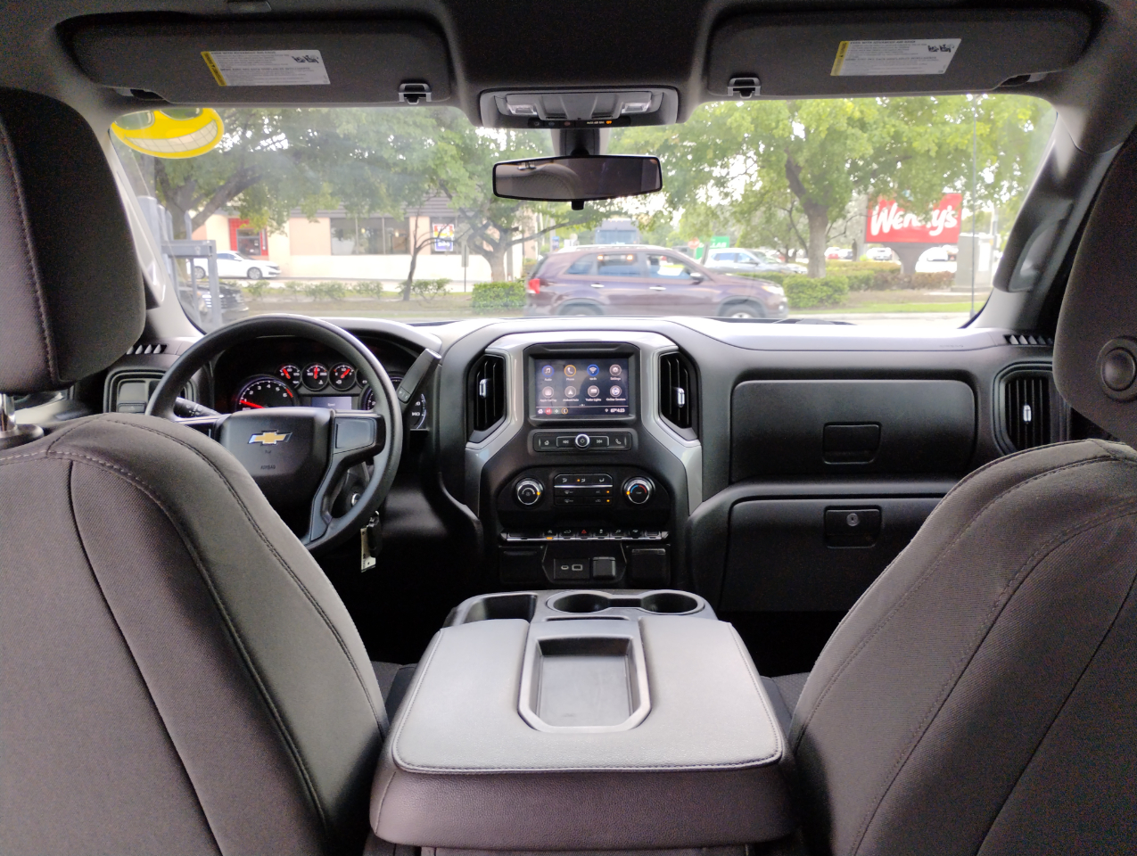 Chevrolet Silverado 1500 Custom Crew Cab Short Box 2WD 2021 Chevrolet Silverado 1500 Custom Crew Cab Short Box 2WD 2021
