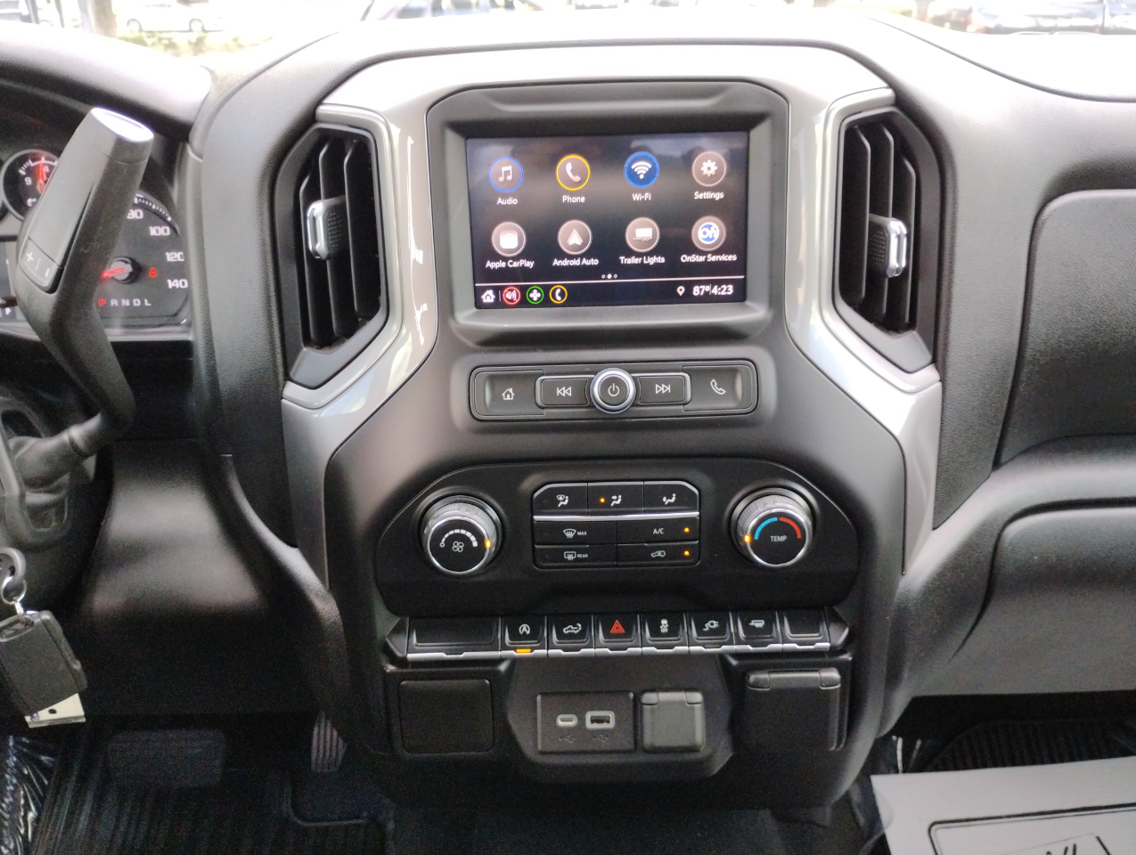 Chevrolet Silverado 1500 Custom Crew Cab Short Box 2WD 2021 Chevrolet Silverado 1500 Custom Crew Cab Short Box 2WD 2021