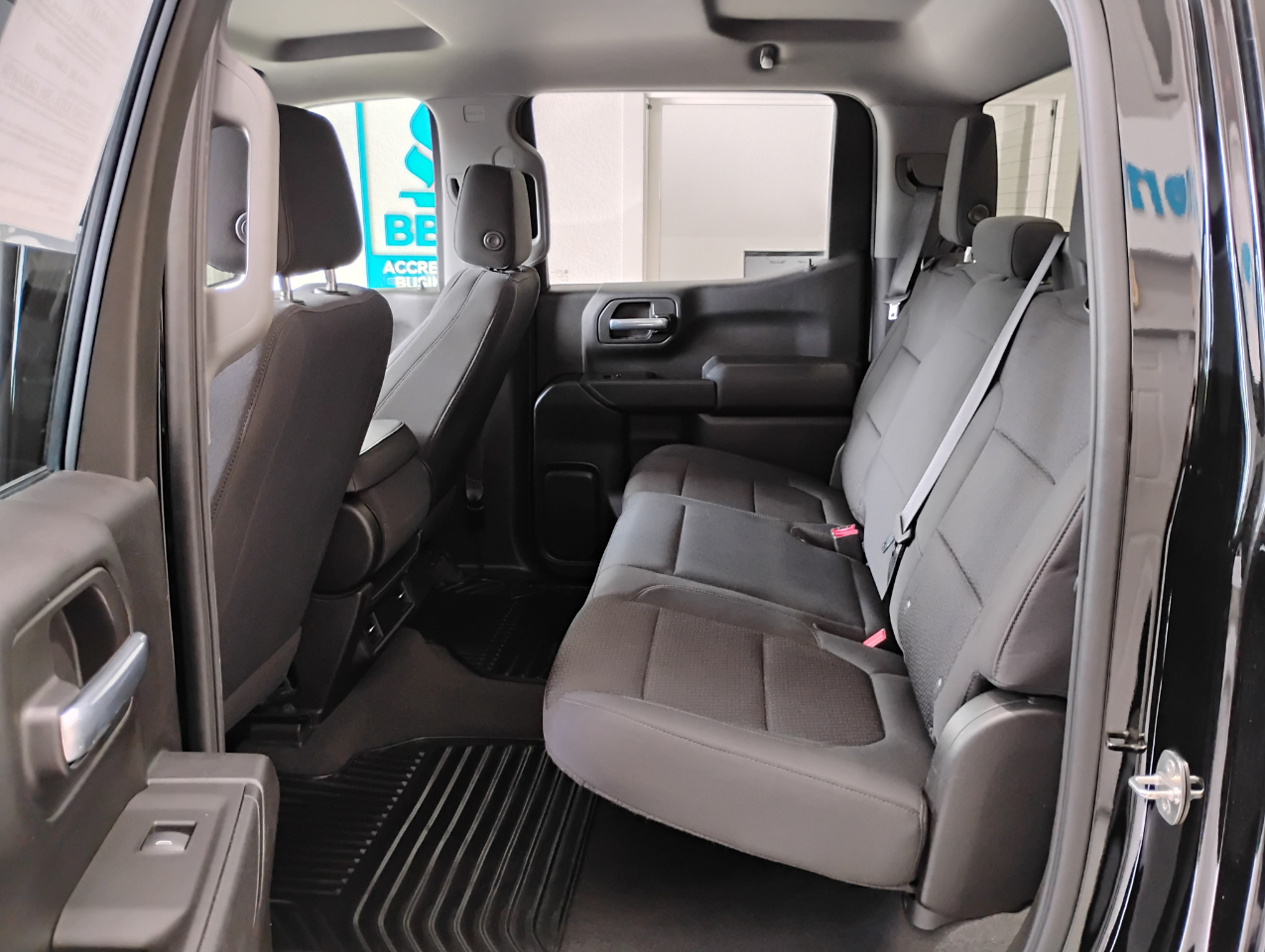 Chevrolet Silverado 1500 Custom Crew Cab Short Box 2WD 2021 Chevrolet Silverado 1500 Custom Crew Cab Short Box 2WD 2021
