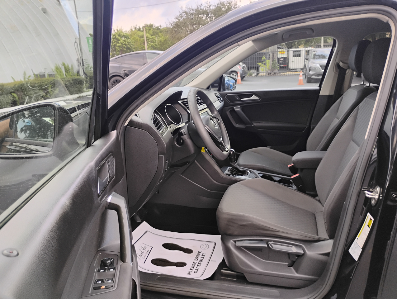 Volkswagen Tiguan S 2018 Volkswagen Tiguan S 2018