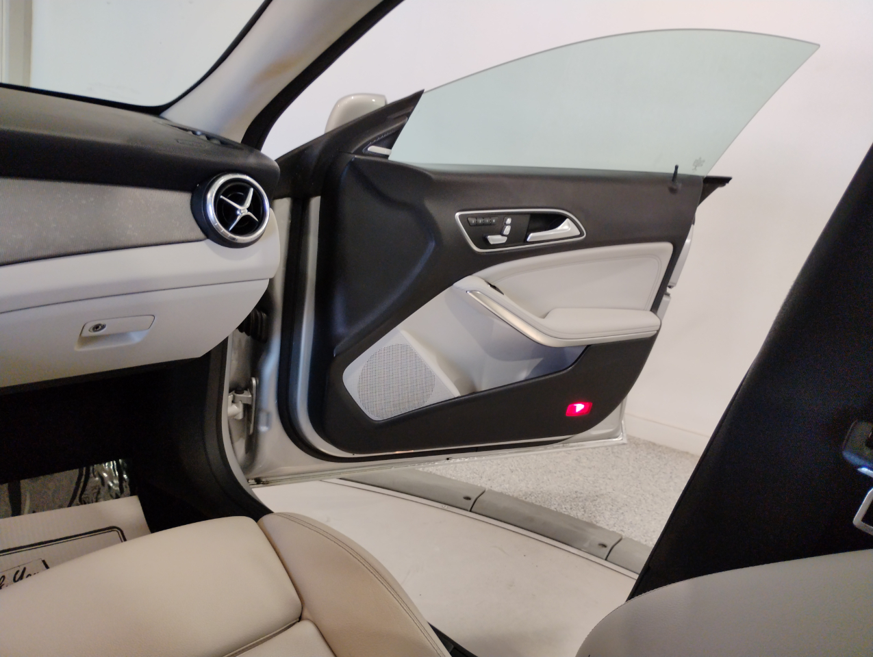 Mercedes-Benz CLA-Class CLA250 4MATIC 2019 Mercedes-Benz CLA-Class CLA250 4MATIC 2019