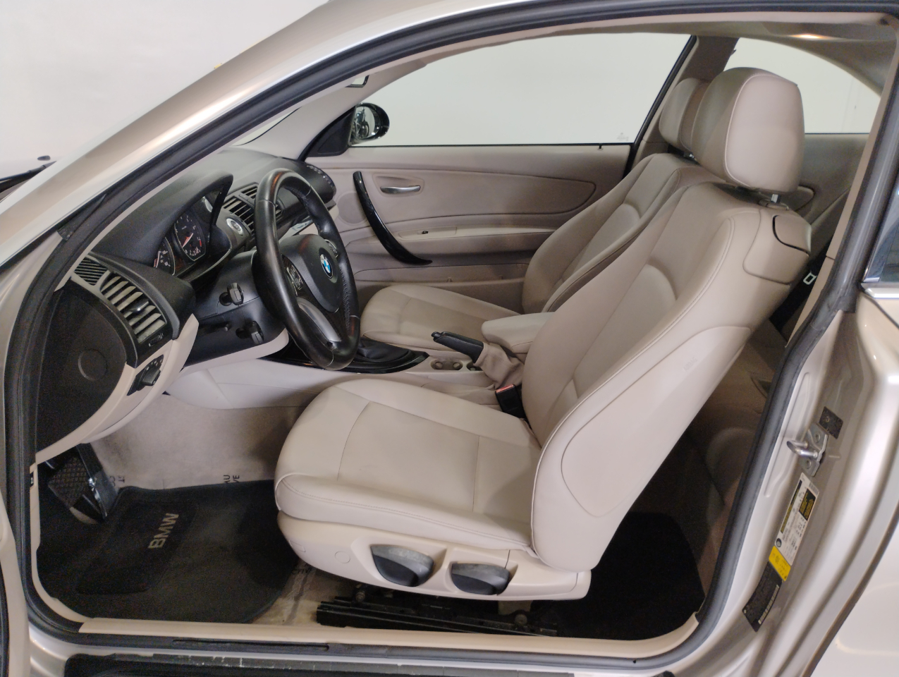 BMW 1-Series 128i Coupe 2009