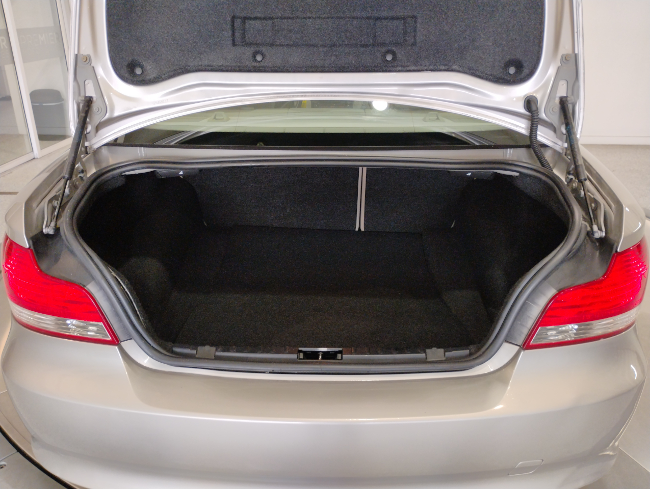 BMW 1-Series 128i Coupe 2009