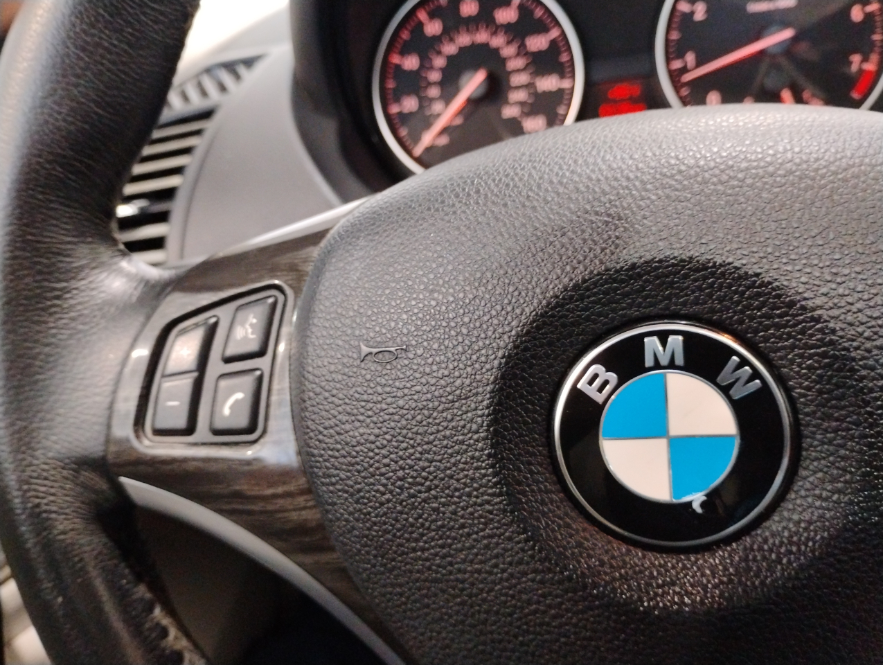 BMW 1-Series 128i Coupe 2009