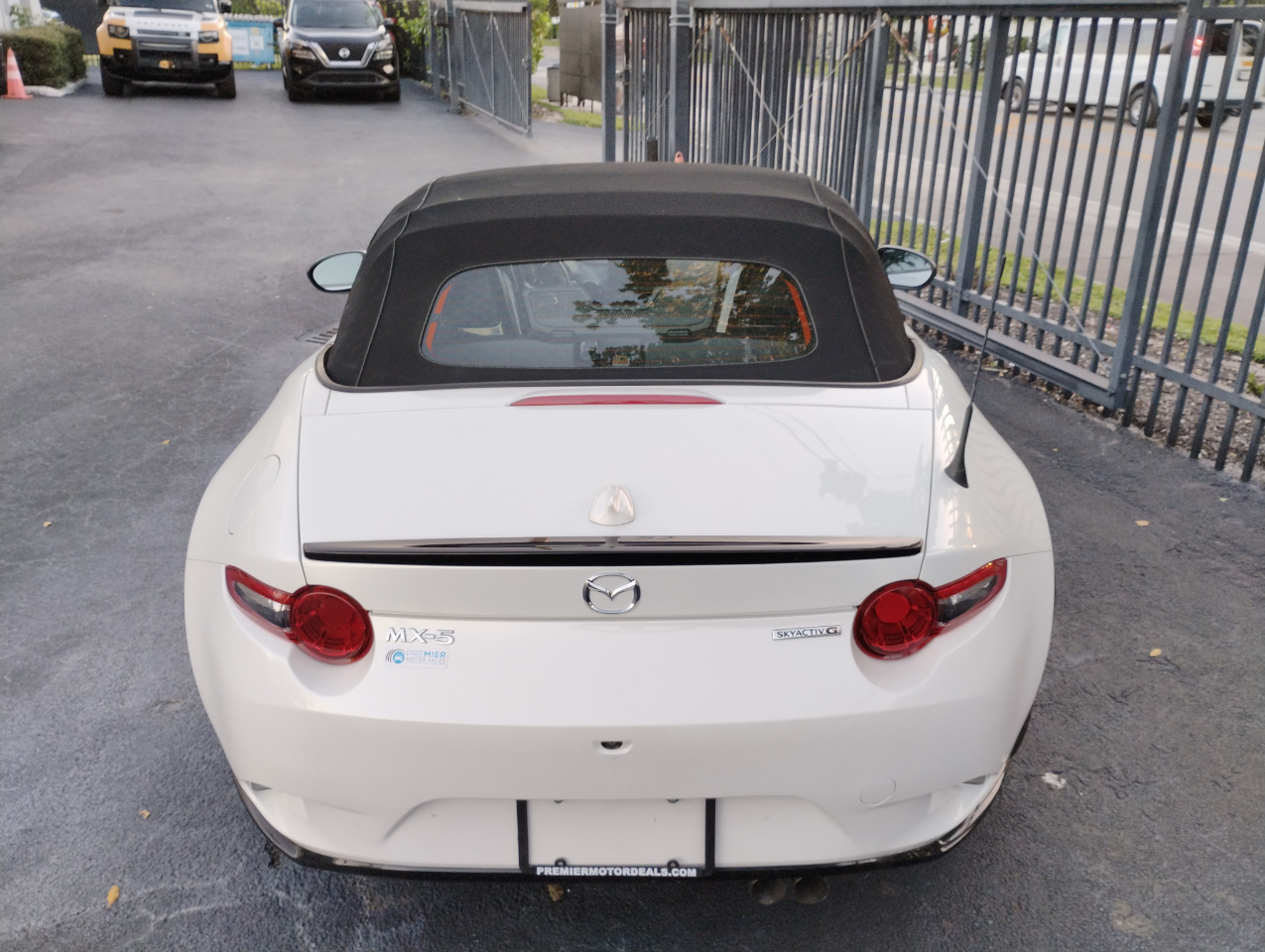 2022 Mazda MX-5 Miata Miata photo 4