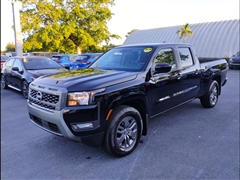 2025 Nissan Frontier 