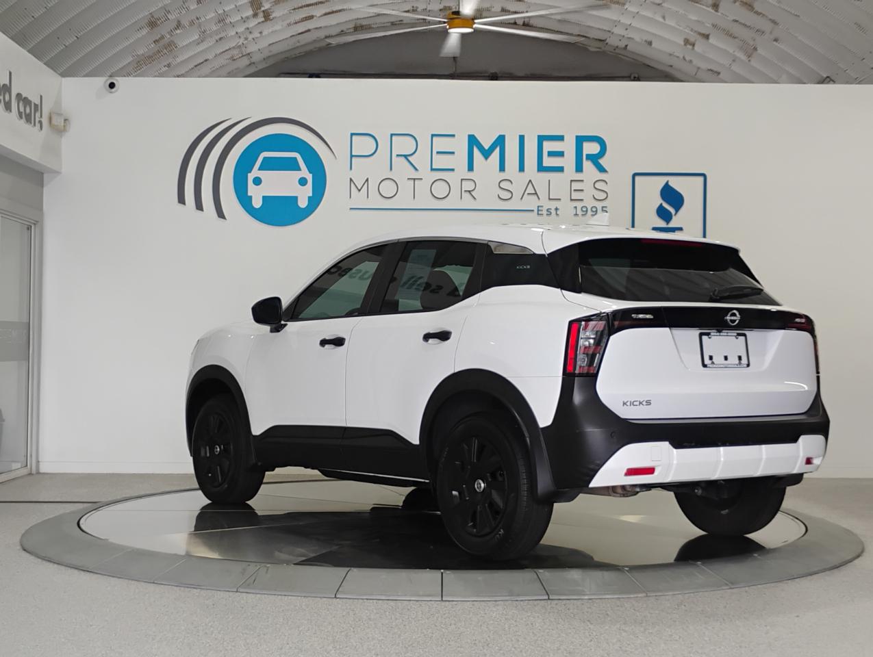 Nissan Kicks S 2025