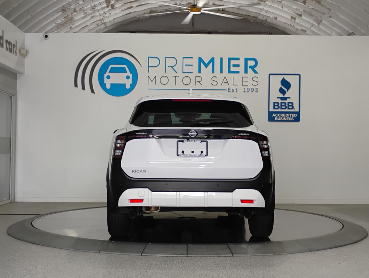 Nissan Kicks S 2025