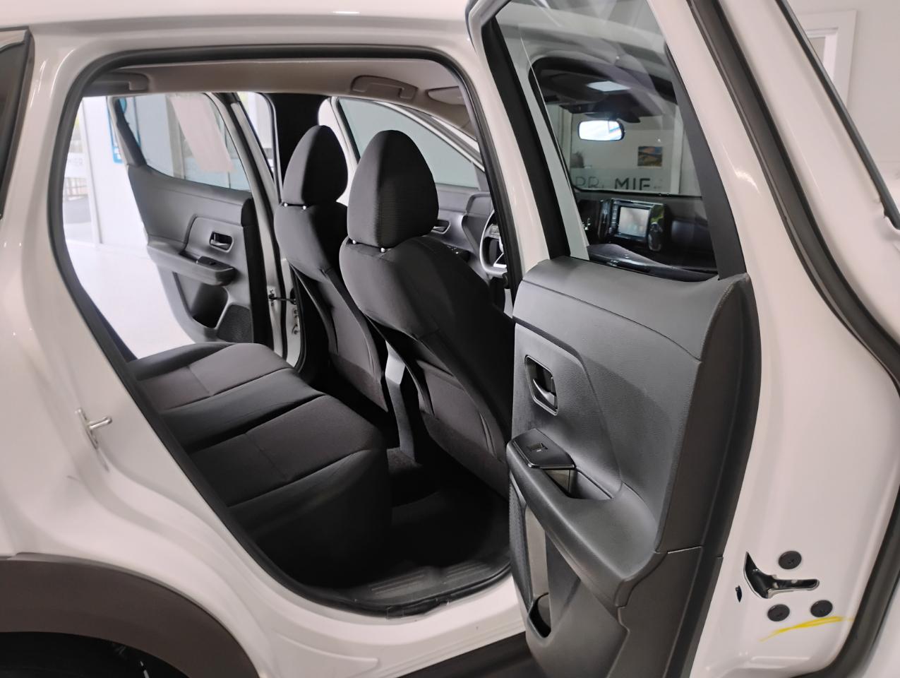 Nissan Kicks S 2025