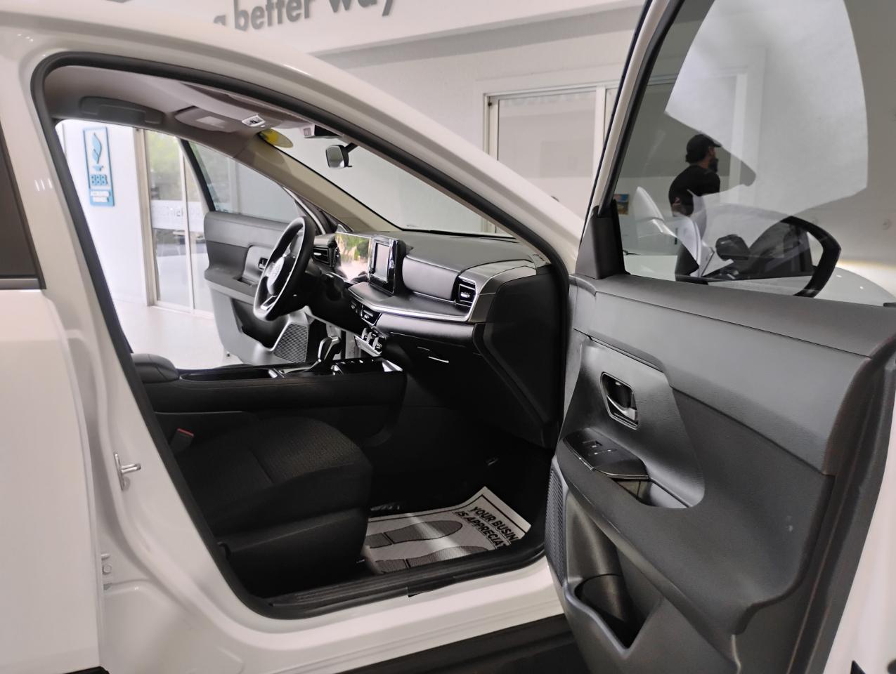 Nissan Kicks S 2025