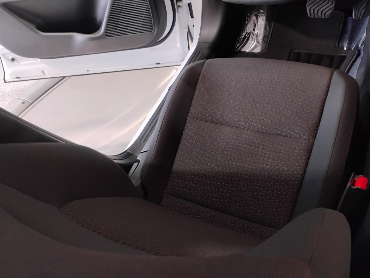 Nissan Kicks S 2025