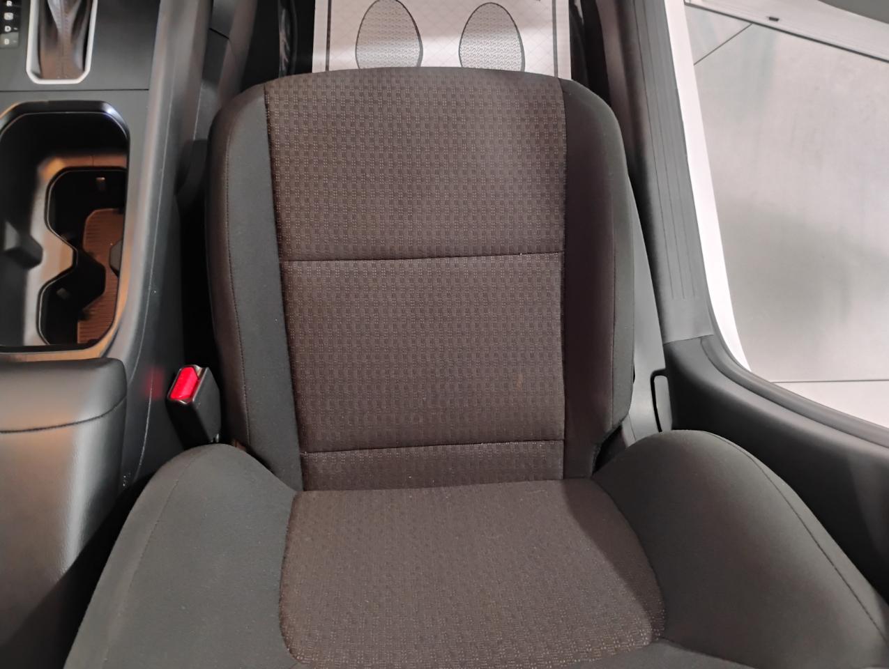 Nissan Kicks S 2025