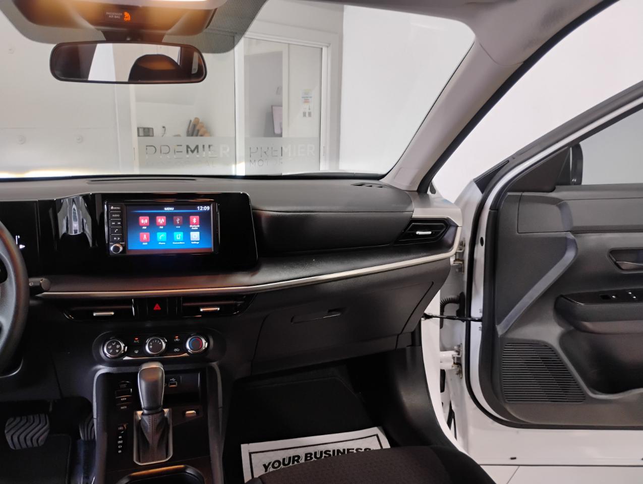 Nissan Kicks S 2025
