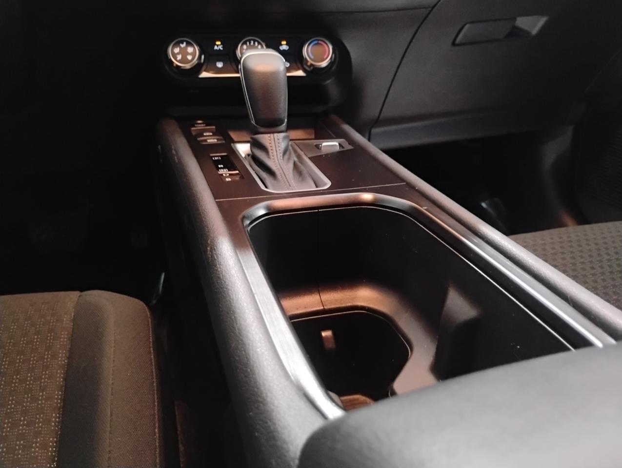 Nissan Kicks S 2025