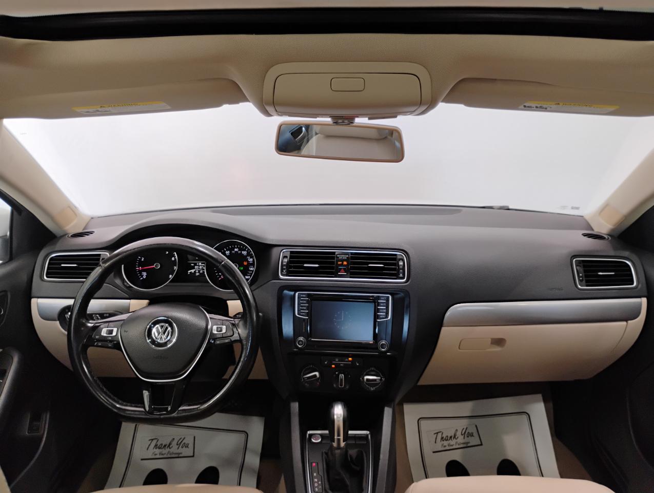 Volkswagen Jetta SE 6A 2016