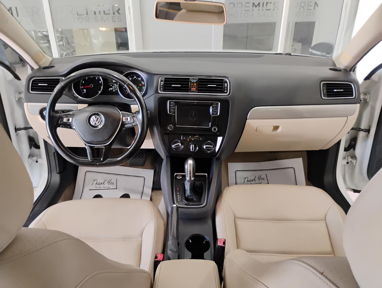 Volkswagen Jetta SE 6A 2016