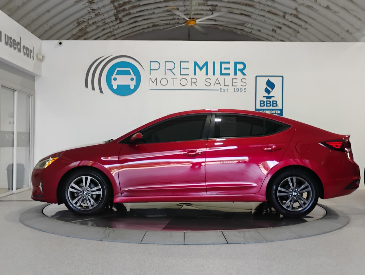 Hyundai Elantra SE 6M 2020