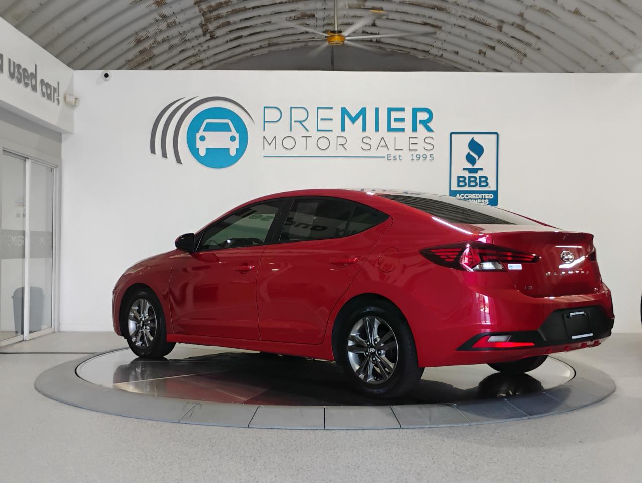 Hyundai Elantra SE 6M 2020