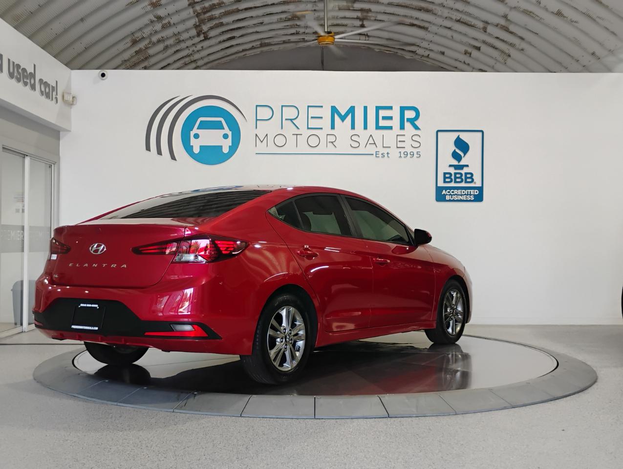 Hyundai Elantra SE 6M 2020