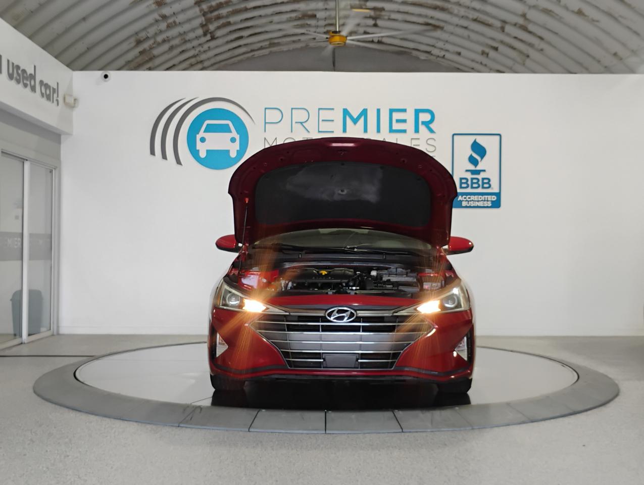 Hyundai Elantra SE 6M 2020