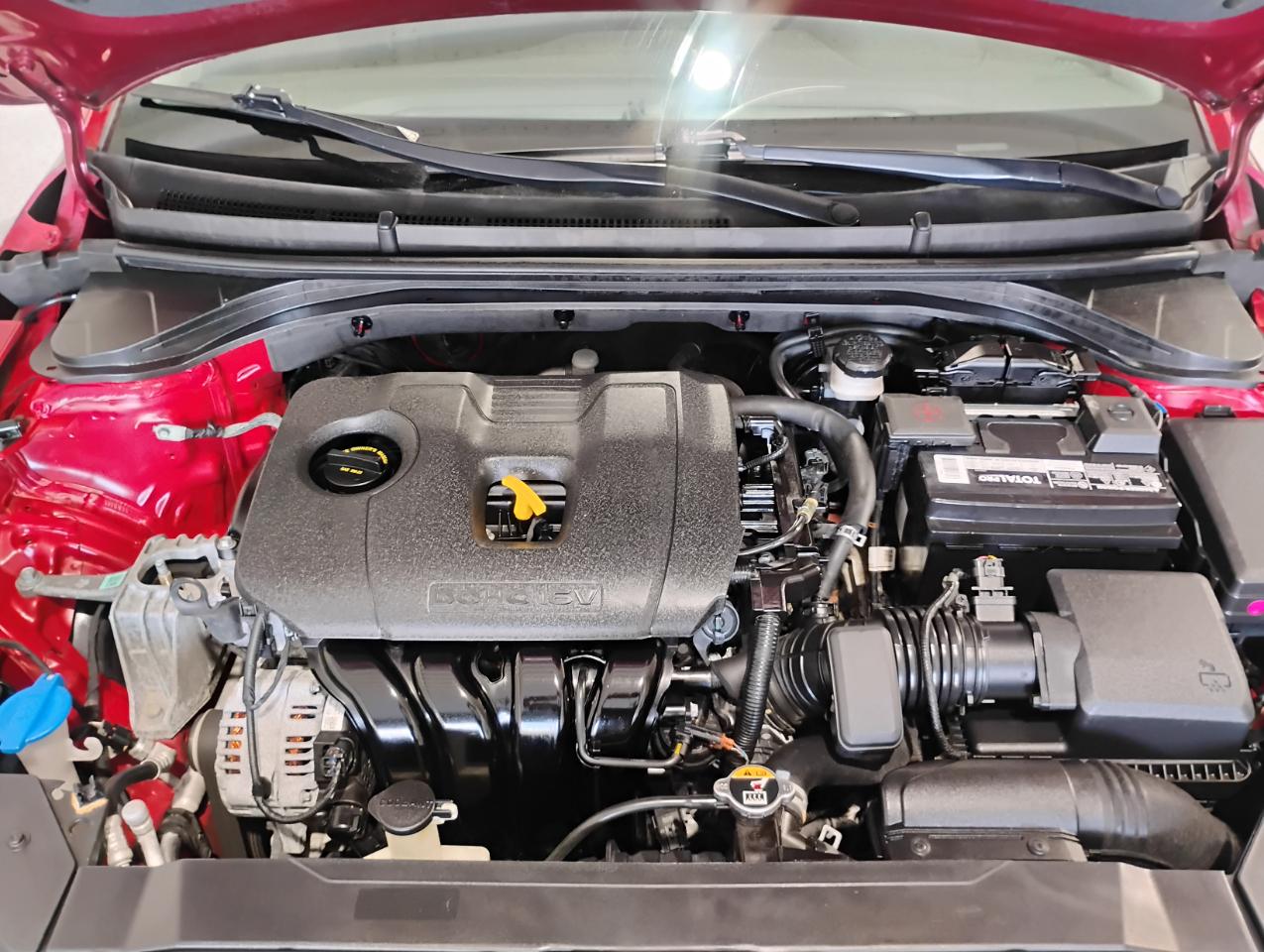 Hyundai Elantra SE 6M 2020