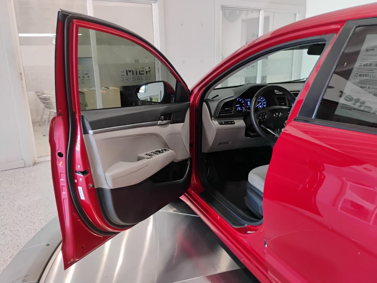 Hyundai Elantra SE 6M 2020