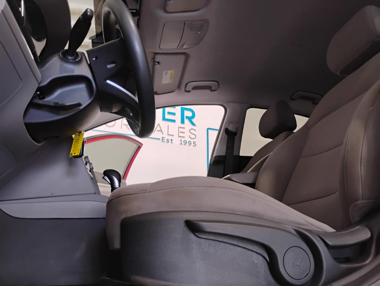 Hyundai Elantra SE 6M 2020