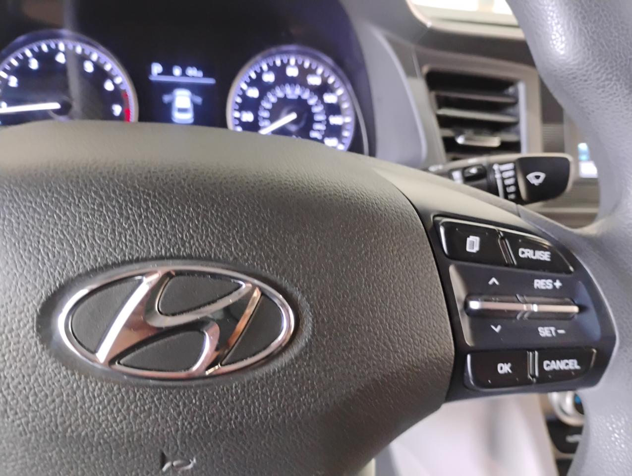Hyundai Elantra SE 6M 2020