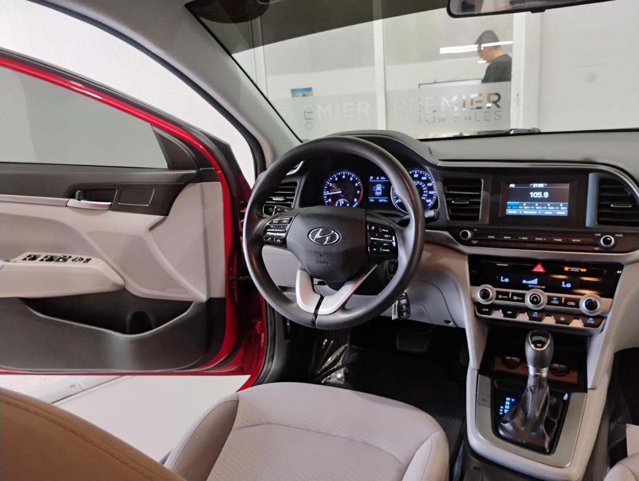 Hyundai Elantra SE 6M 2020