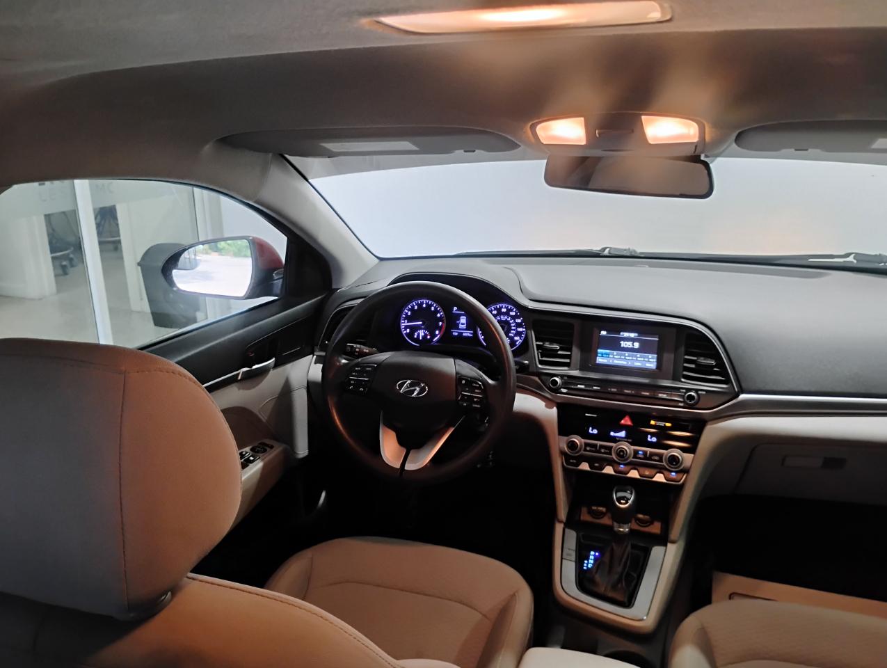 Hyundai Elantra SE 6M 2020