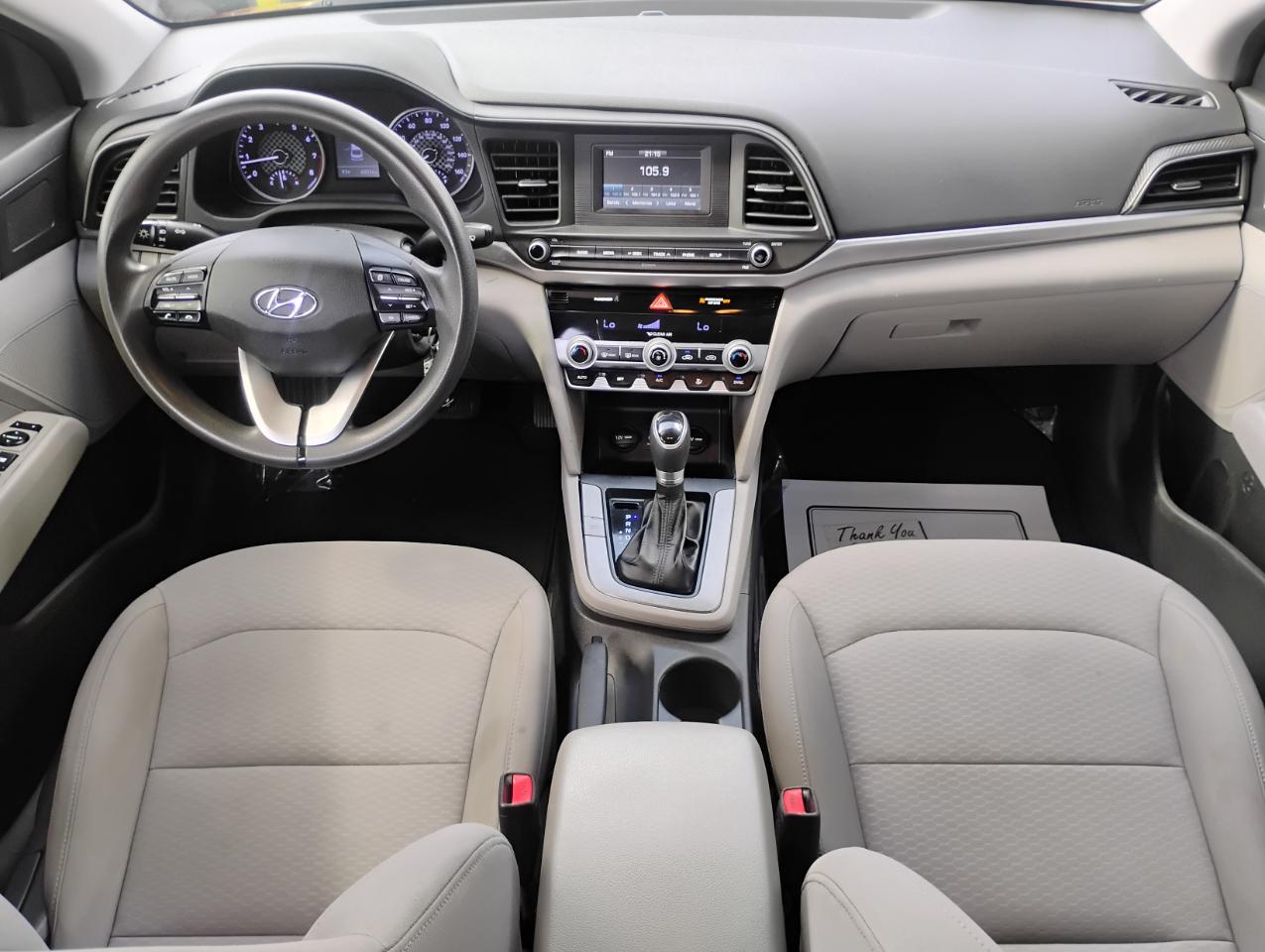 Hyundai Elantra SE 6M 2020