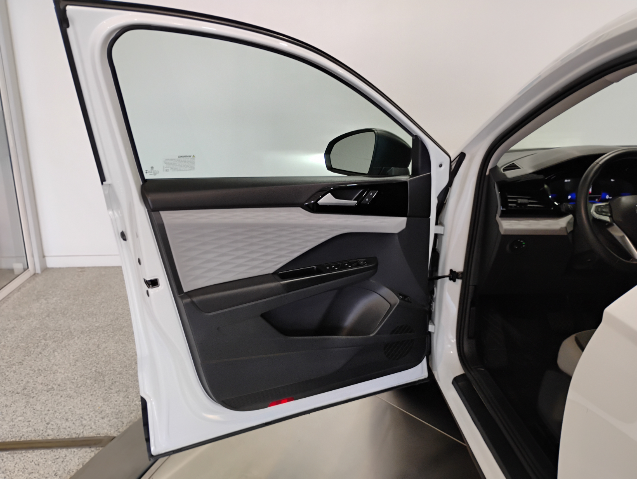 Volkswagen Taos S 2023