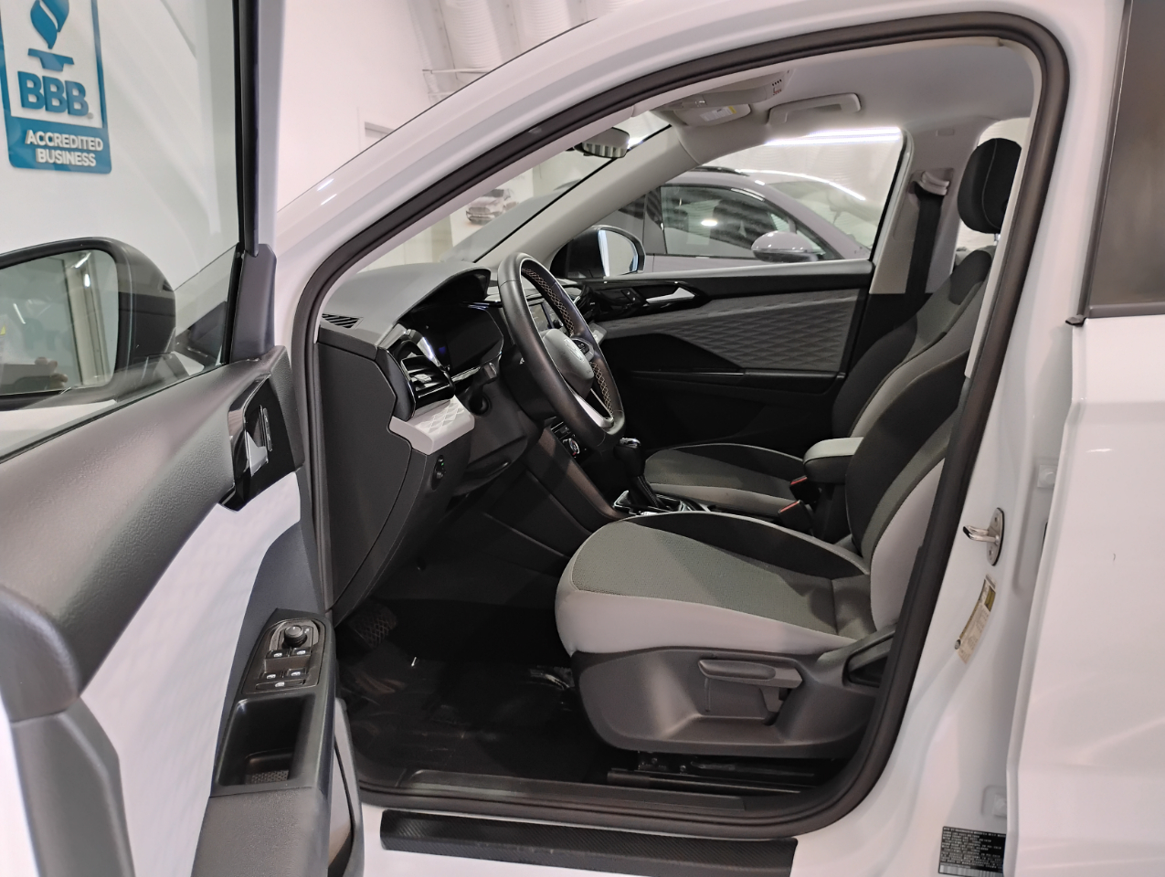 Volkswagen Taos S 2023