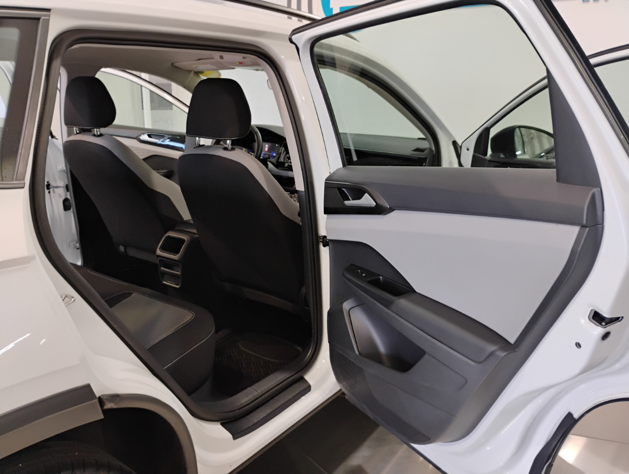 Volkswagen Taos S 2023