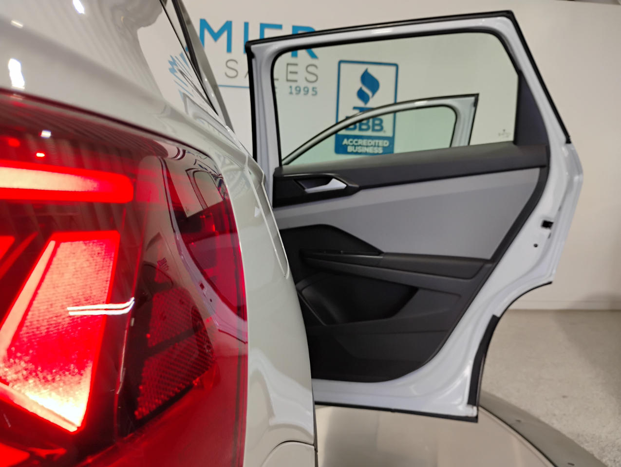 Volkswagen Taos S 2023