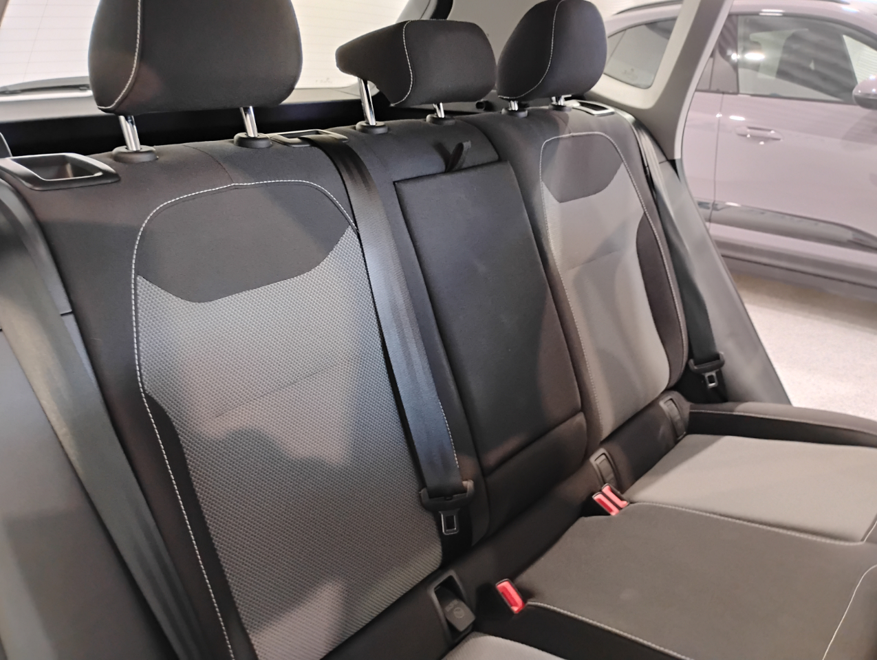 Volkswagen Taos S 2023