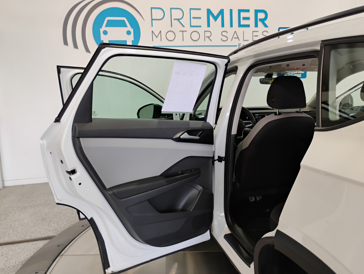 Volkswagen Taos S 2023