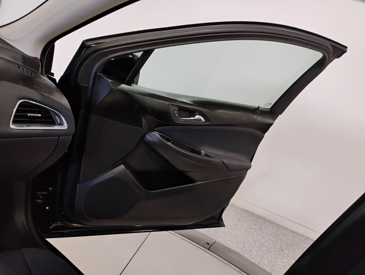 Chevrolet Cruze LS Auto 2016