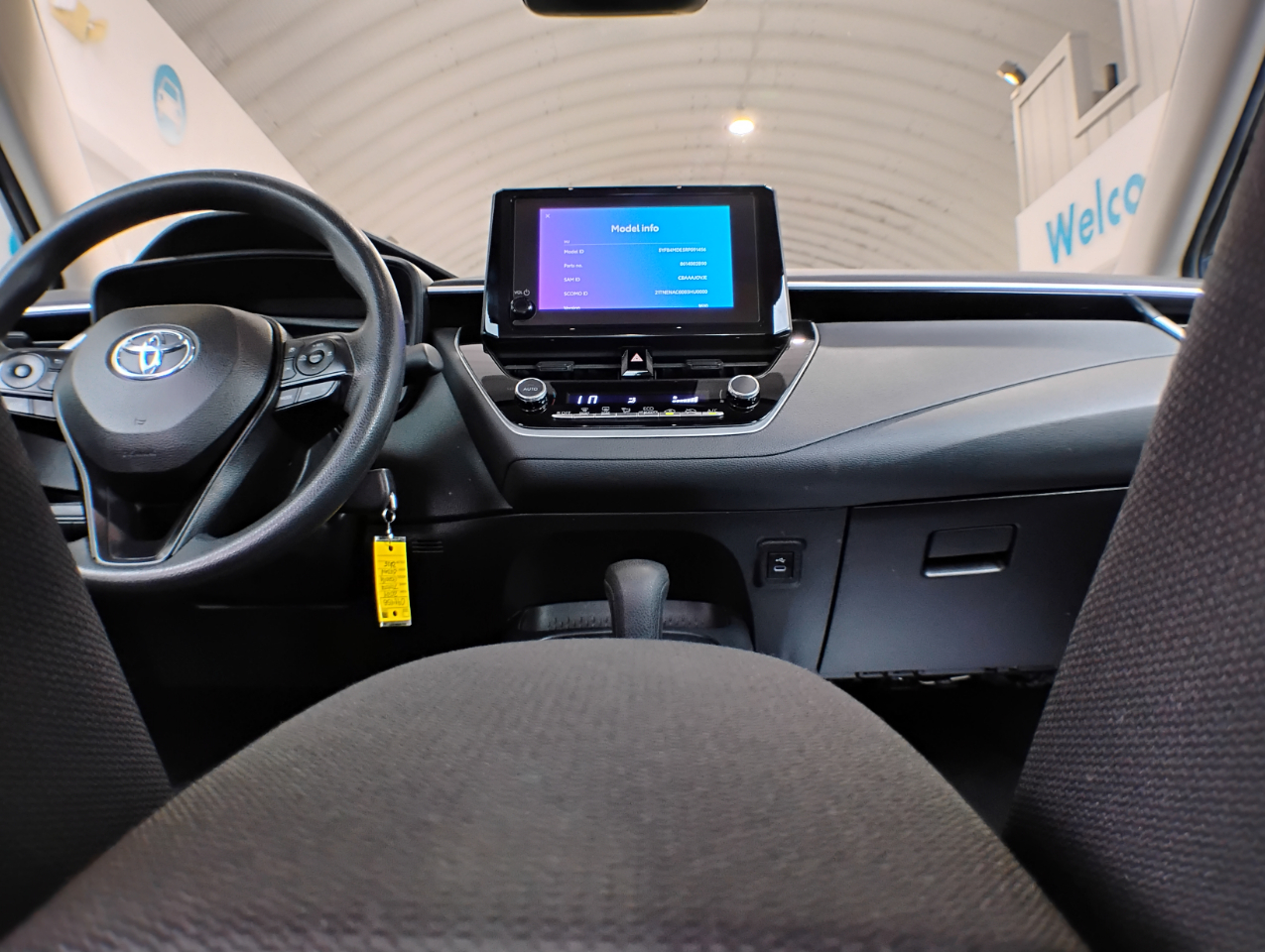 Toyota Corolla LE 2024