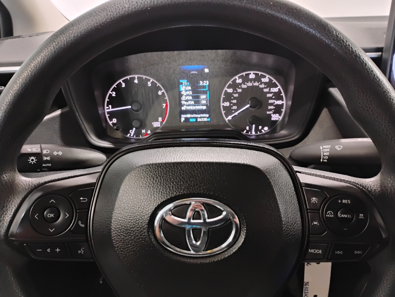 Toyota Corolla LE 2024