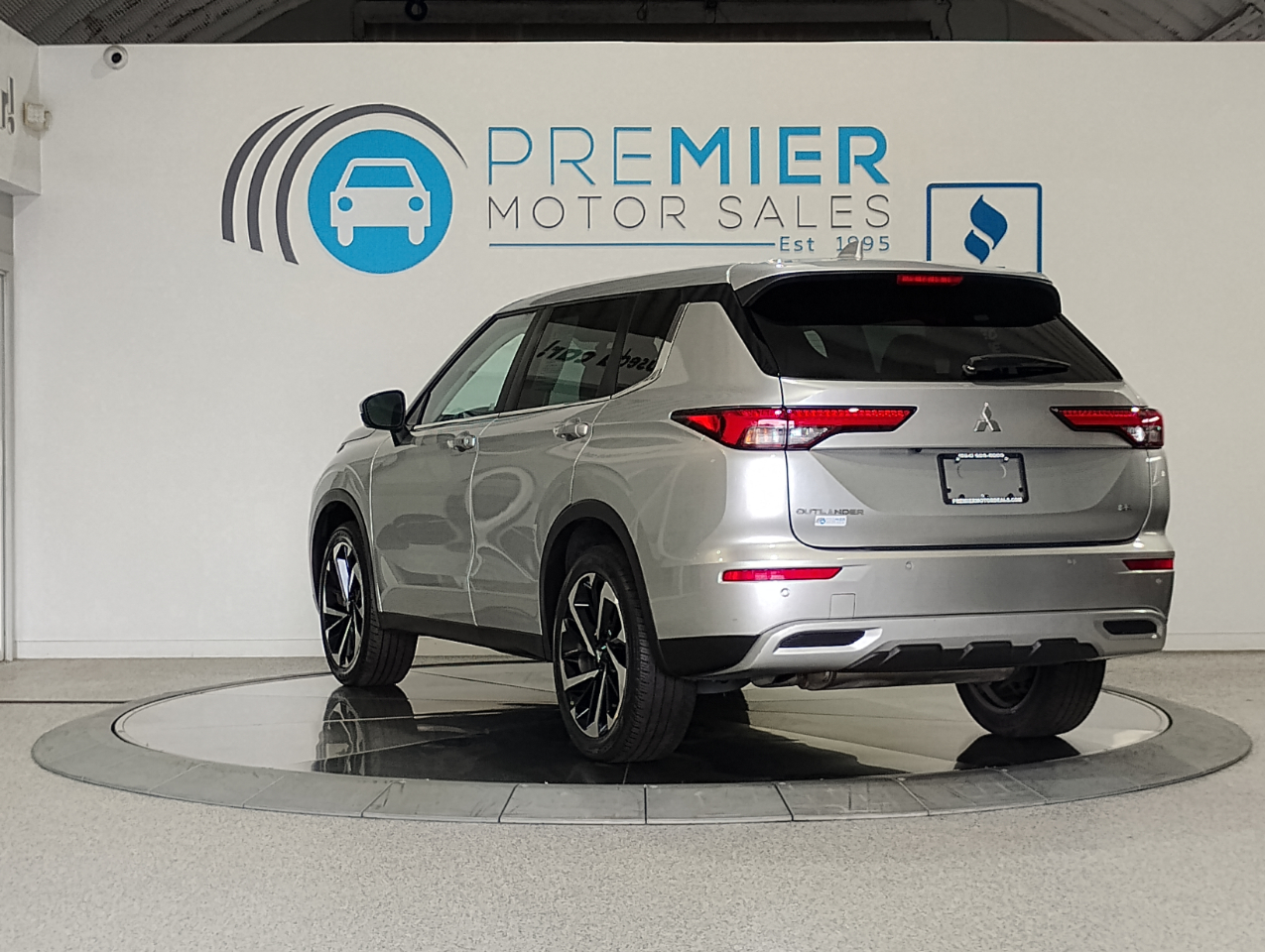 Mitsubishi Outlander SE 2WD 2023